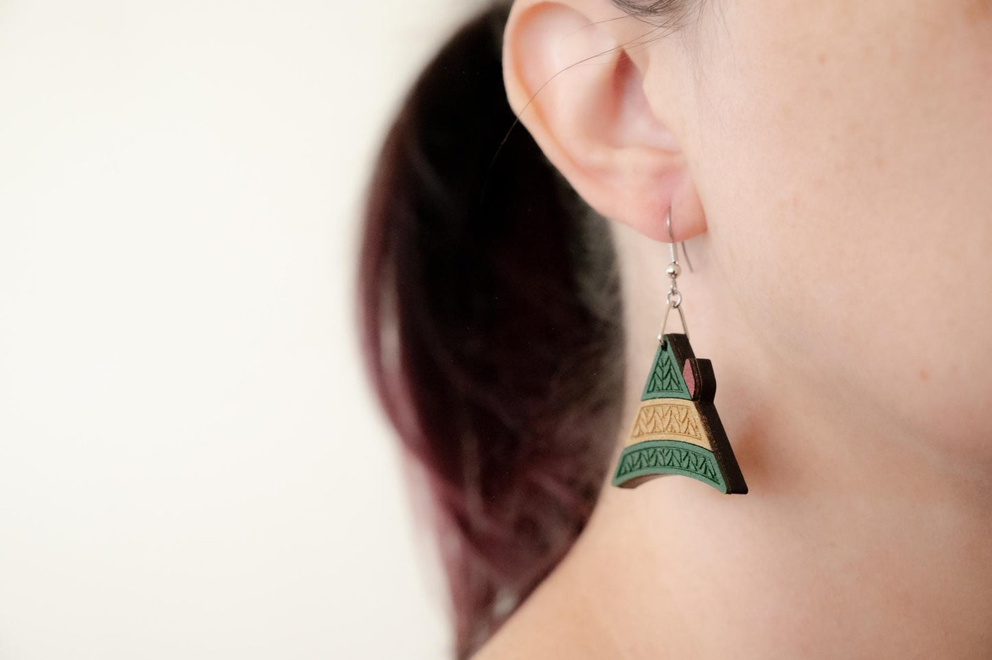 Christmas Elf Earrings - Elf Hat Earrings - Christmas Dangle Earrings