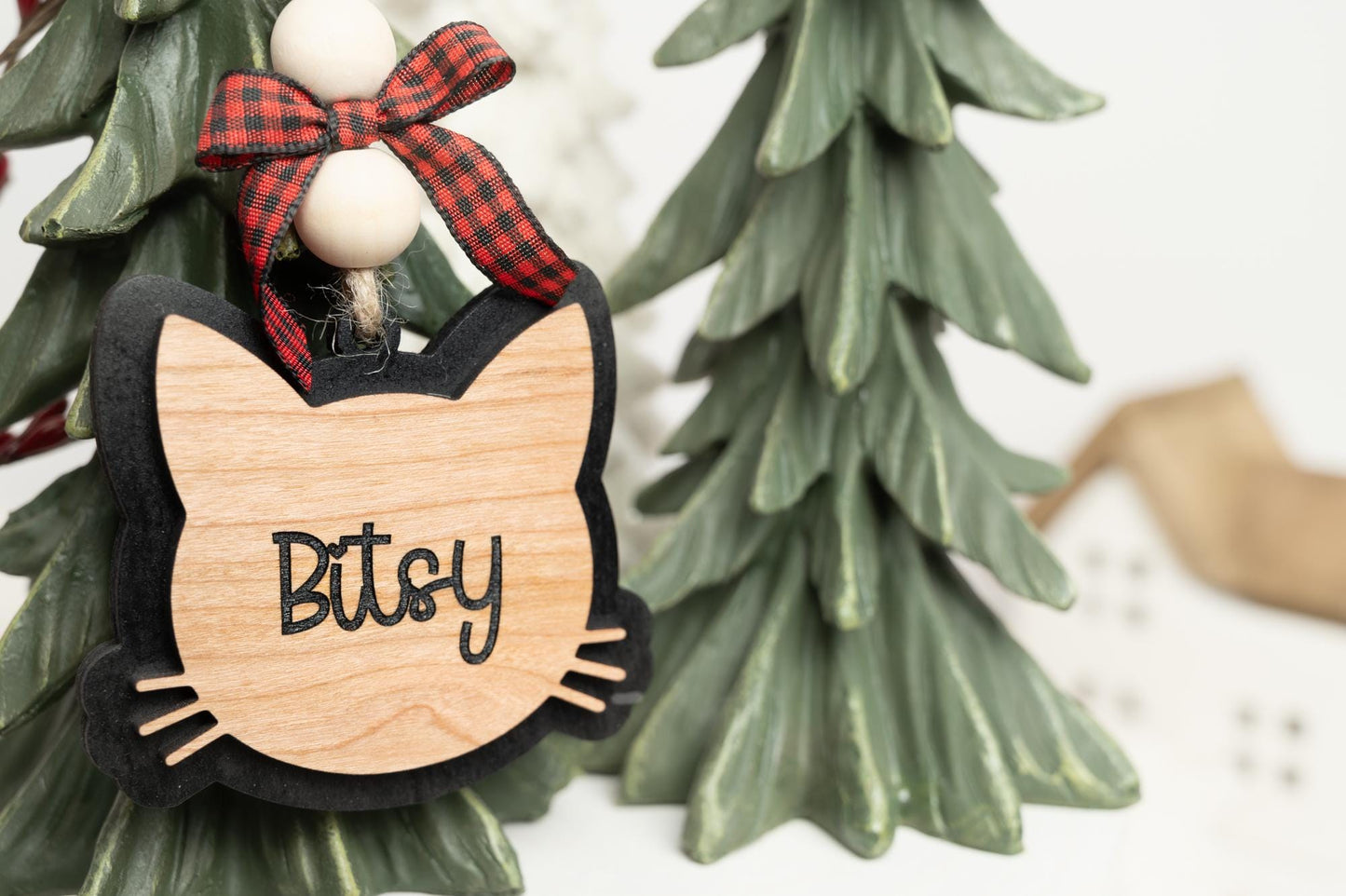 Personalized Pet Name Christmas Ornament - Custom Cat Name Ornament - Cat Gift Tag