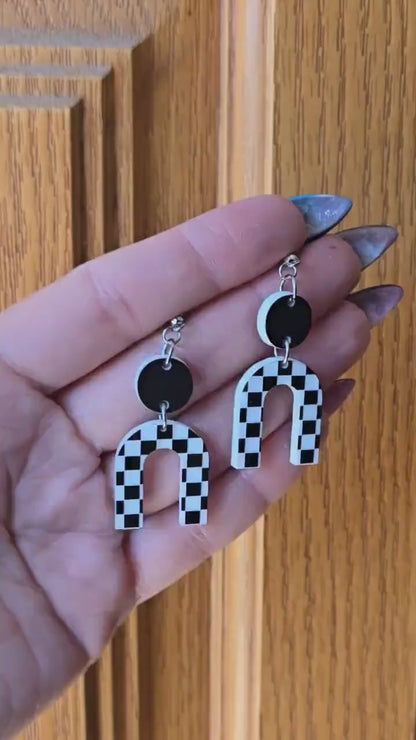 Black & White Checkered Horseshoe Earrings: Boho Acrylic Dangles